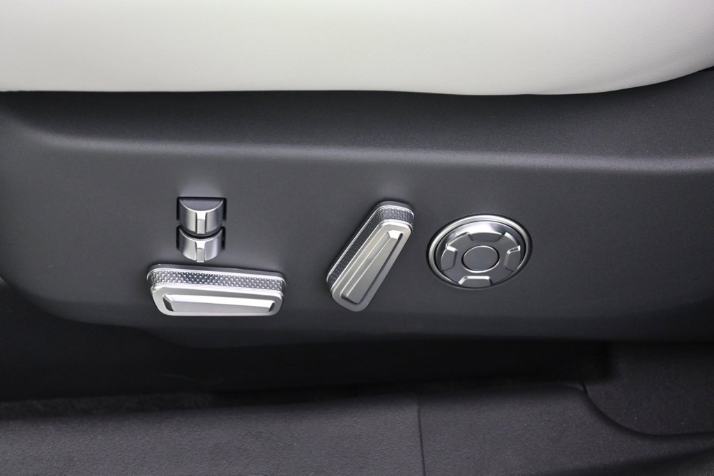 New 2026 Lincoln Nautilus Reserve image 14