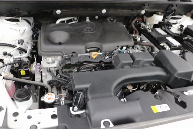 Used 2023 Toyota RAV4 LE image 15