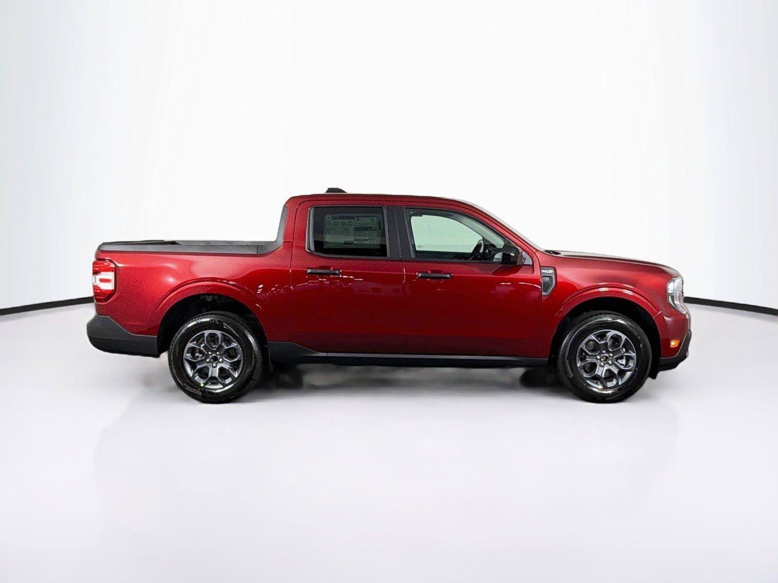New 2026 Ford Maverick XLT w/ XLT Luxury Package FWD image 12