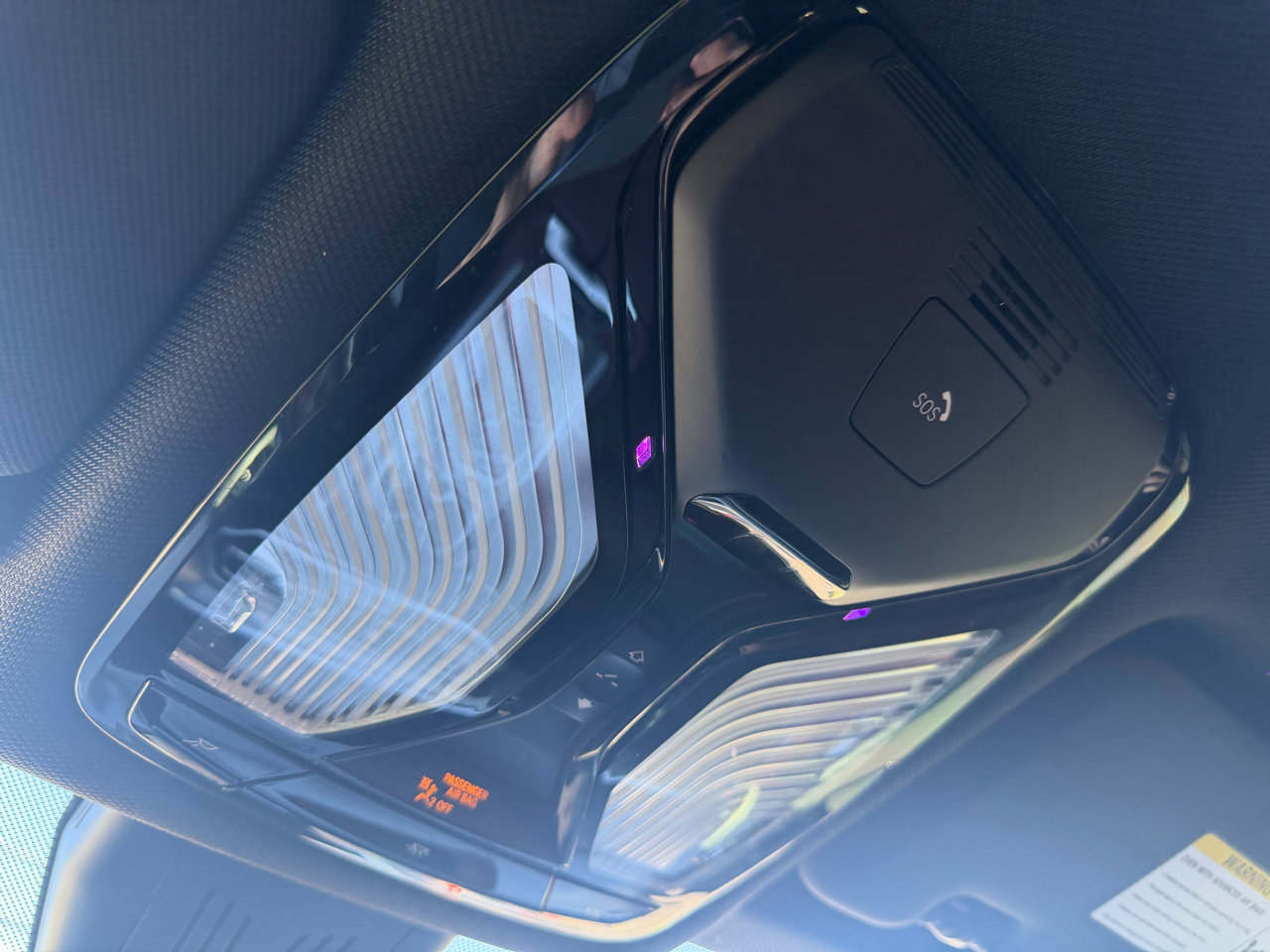 Used 2021 BMW X6 xDrive40i w/ Premium Essential Package image 15