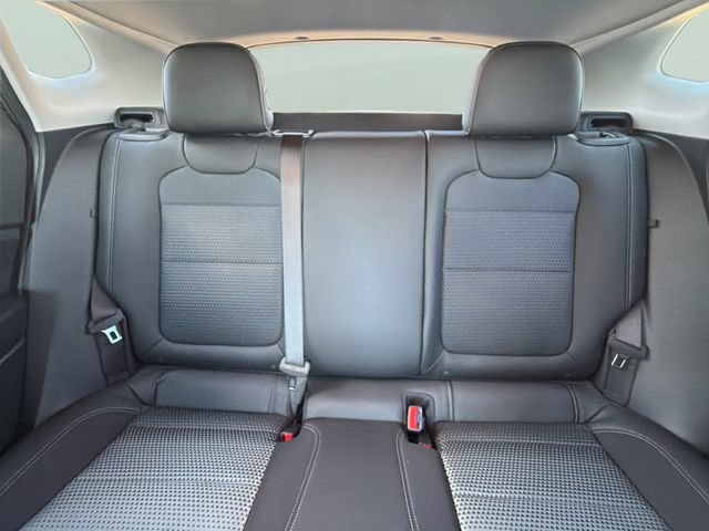 Used 2026 Chevrolet Trax LT w/ LT Convenience Package FWD image 17
