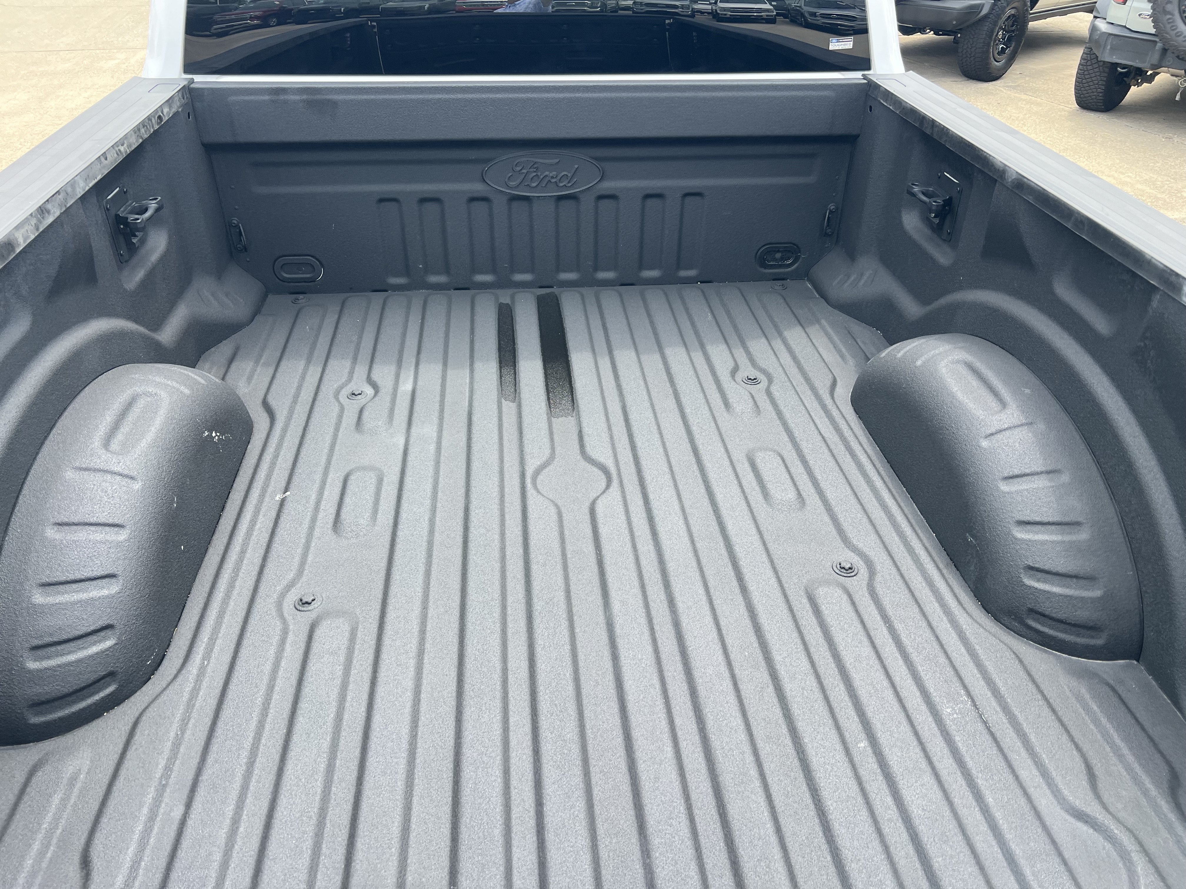 Used 2021 Ford F250 XLT w/ XLT Premium Package AWD/4WD image 10
