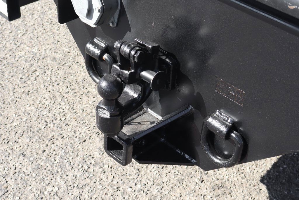 Used 2011 Ford F550 2WD Crew Cab Super Duty w/ Payload Upgrade Pkg image 44