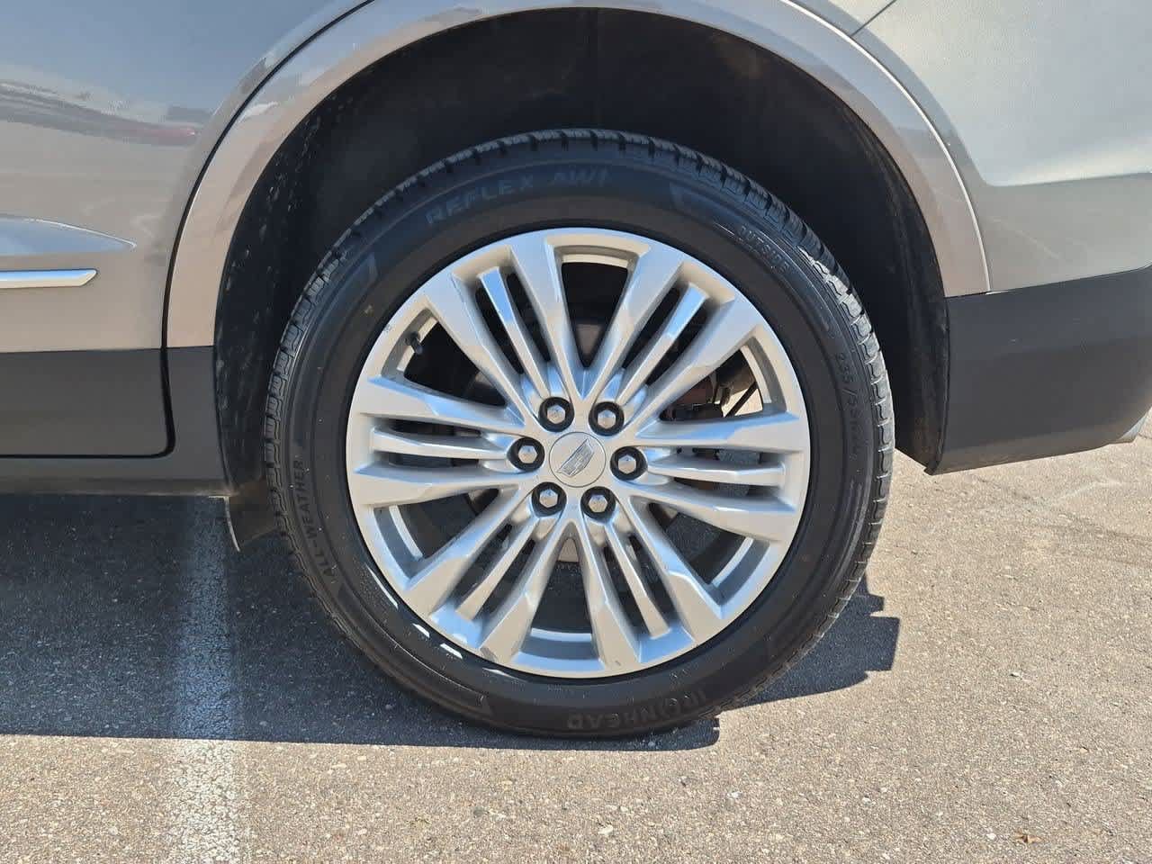 Used 2018 Cadillac XT5 Premium Luxury AWD/4WD image 13