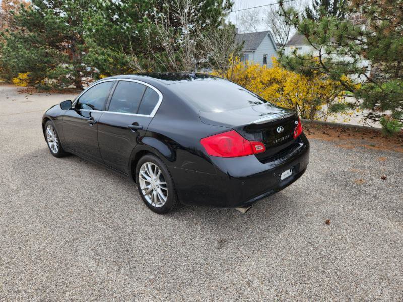 Used 2012 INFINITI G37 Journey w/ Premium Pkg image 11