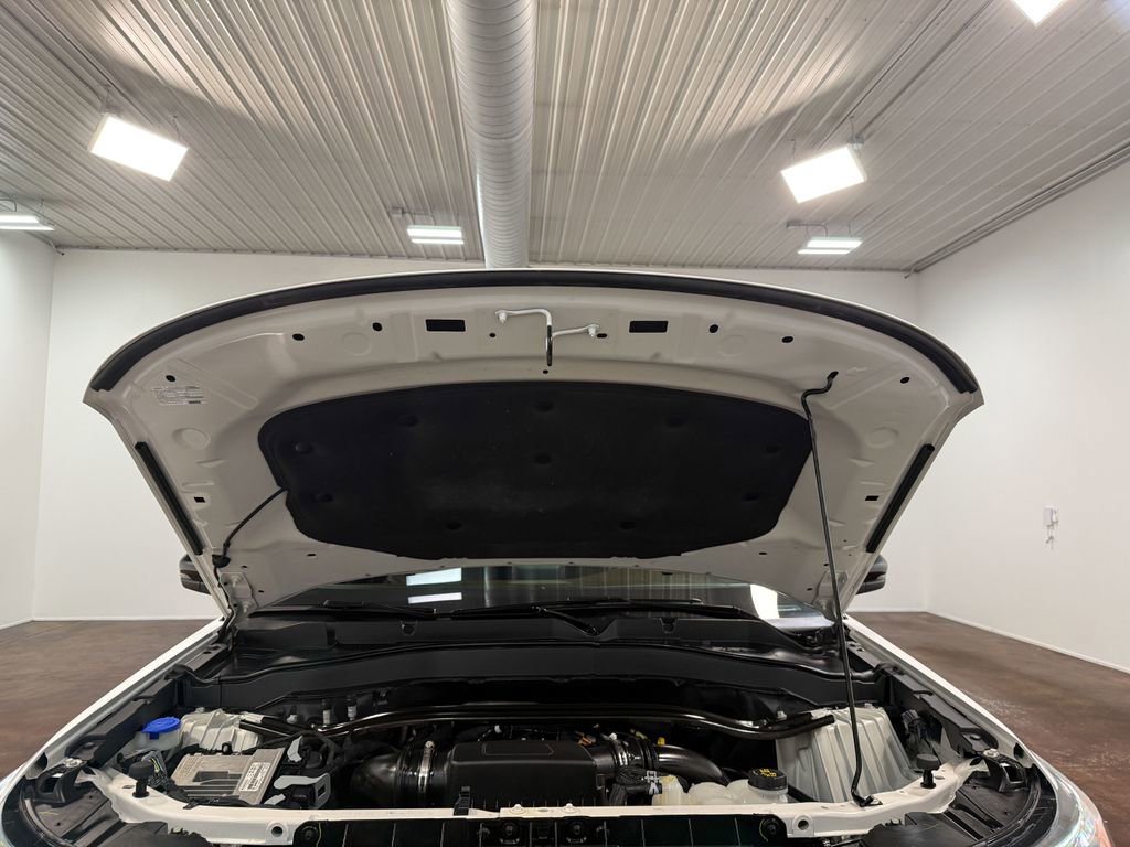 Used 2021 Ford Explorer King Ranch w/ Premium Technology Package image 89