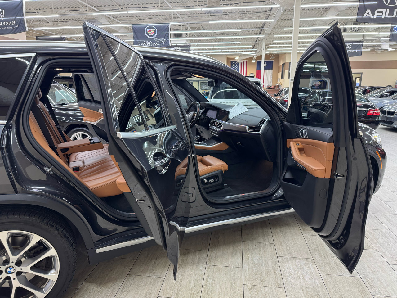 Used 2022 BMW X5 sDrive40i w/ Luxury Seating Package image 16