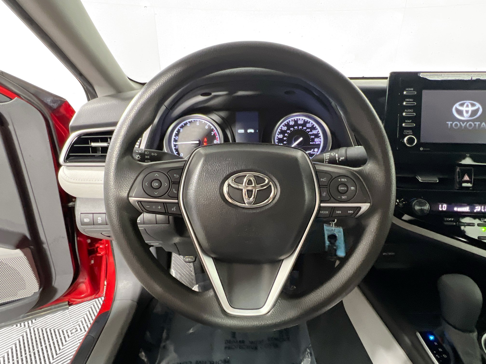Used 2024 Toyota Camry LE FWD image 18