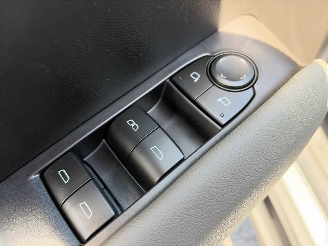 New 2026 Chevrolet Colorado ZR2 w/ Technology Package AWD/4WD image 16