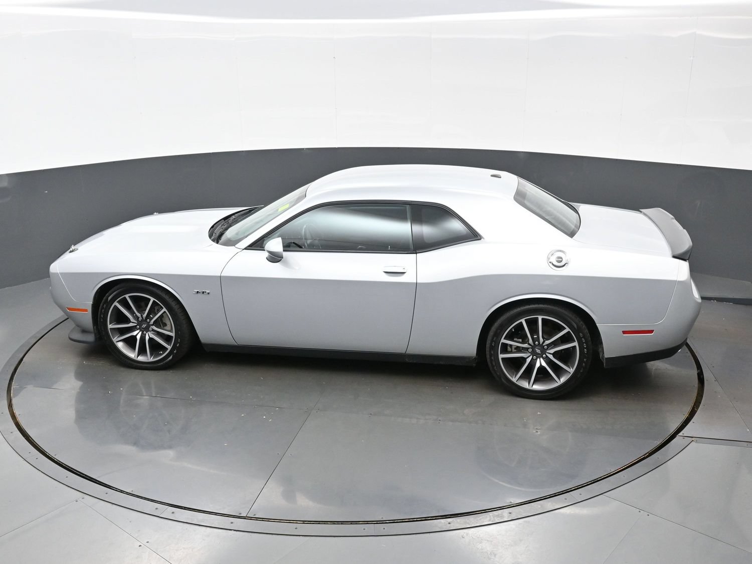 Used 2023 Dodge Challenger R/T RWD image 36