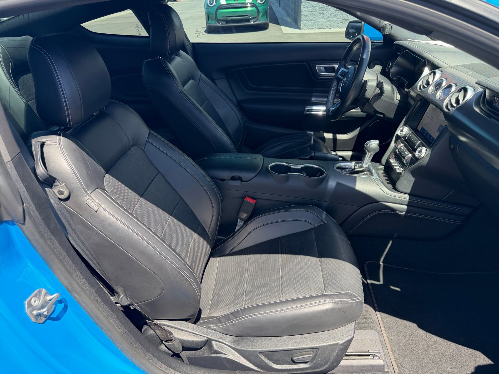 Certified 2022 Ford Mustang Premium w/ 2.3L High Performance Package RWD image 32