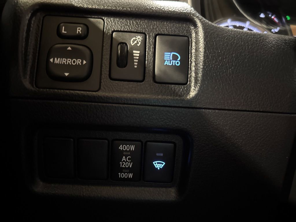 Used 2024 Toyota 4Runner TRD Off-Road Premium image 25