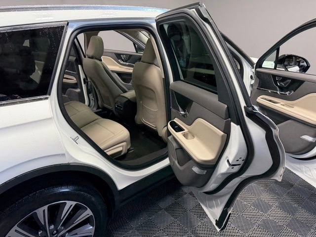 Used 2022 Lincoln Corsair Reserve w/ Equipment Group 201A AWD/4WD image 26