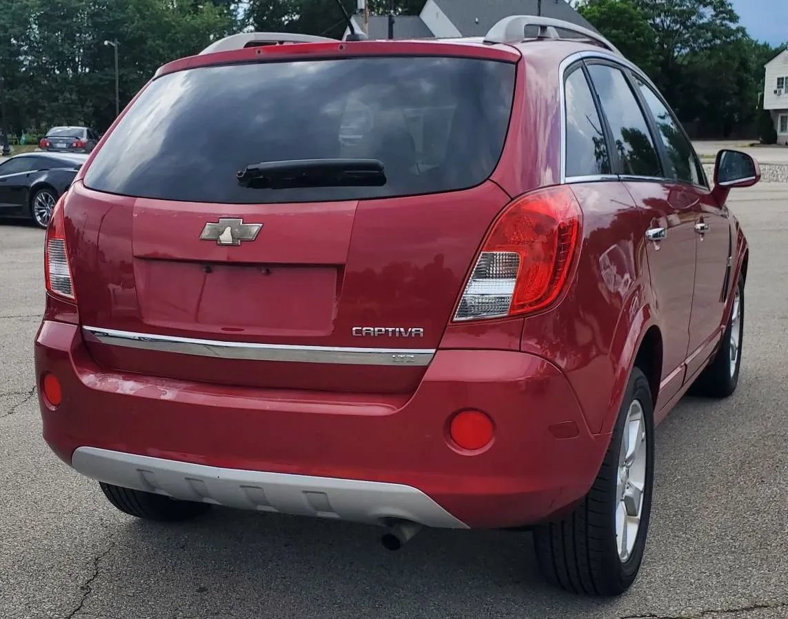 Used 2014 Chevrolet Captiva Sport LTZ FWD image 6