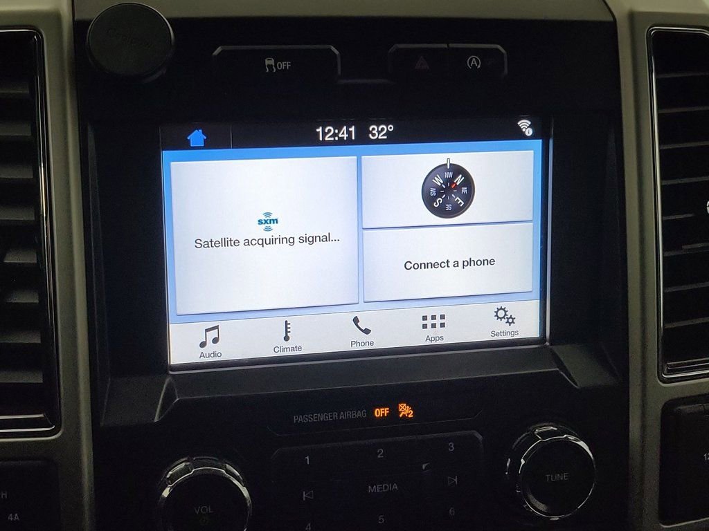 Used 2019 Ford F150 Lariat image 11
