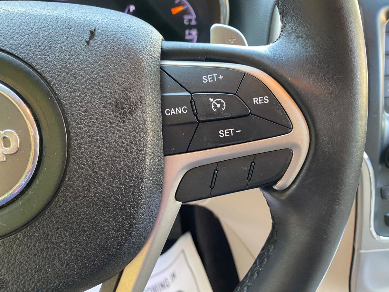 Used 2016 Jeep Grand Cherokee Laredo image 62