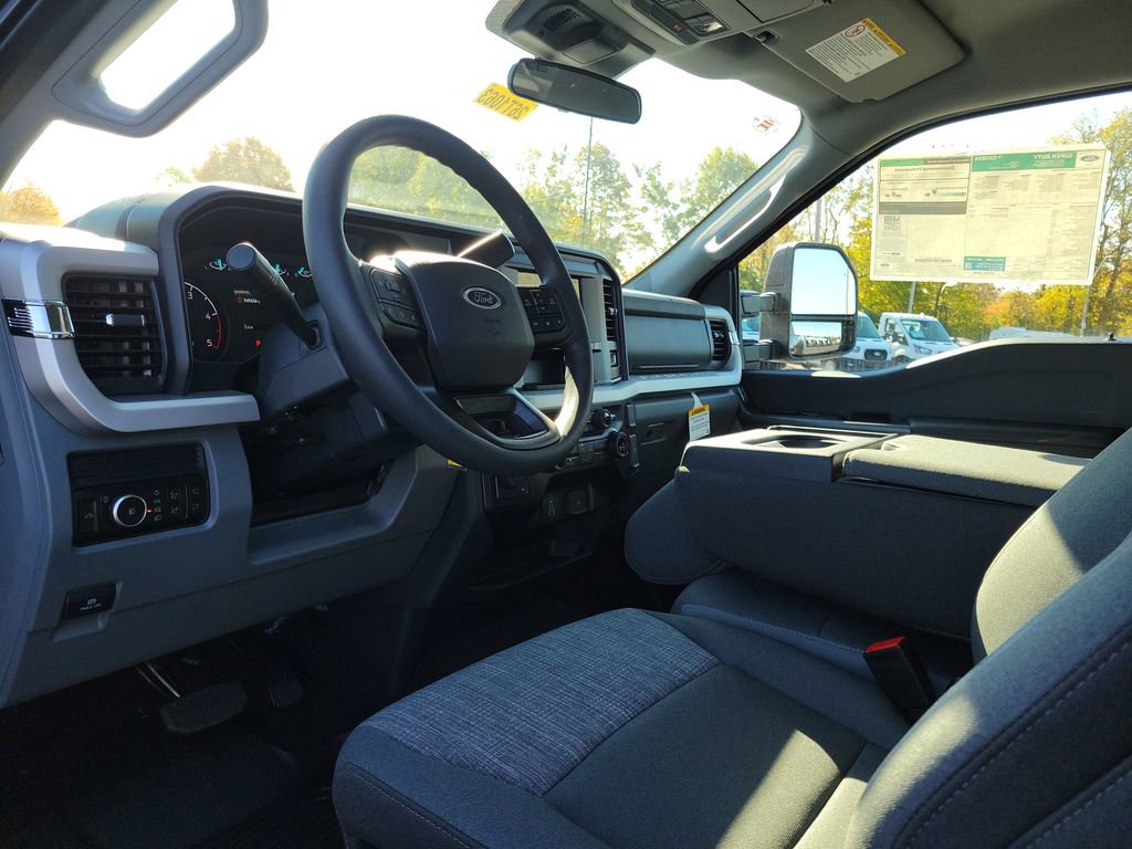 New 2026 Ford F450 XLT w/ 360-Degree Camera Package image 16