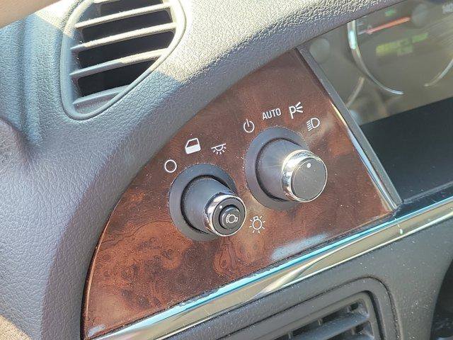 Used 2009 Buick LaCrosse CXL FWD image 18