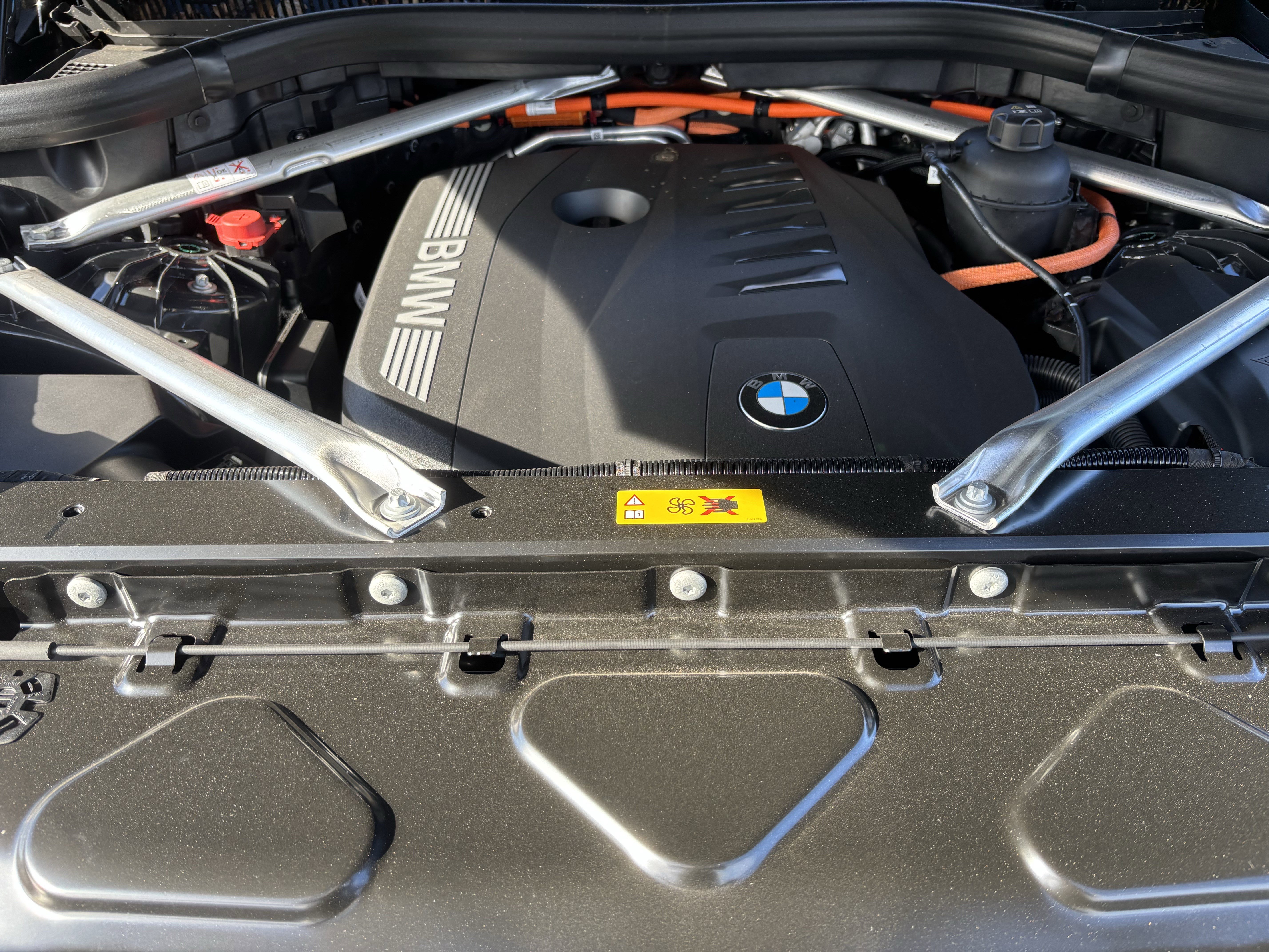 Used 2026 BMW X5 xDrive50e w/ M Sport Package image 36