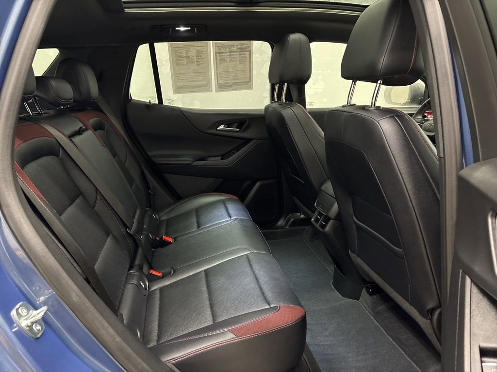 Used 2025 Chevrolet Equinox RS image 36