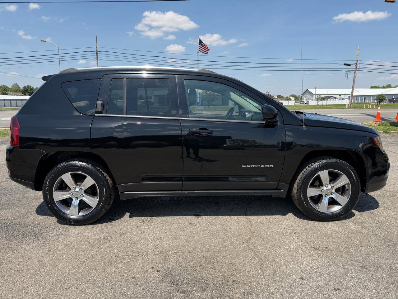 Used 2017 Jeep Compass High Altitude FWD image 19