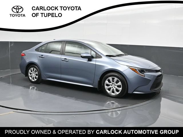 Used 2026 Toyota Corolla LE FWD image 6