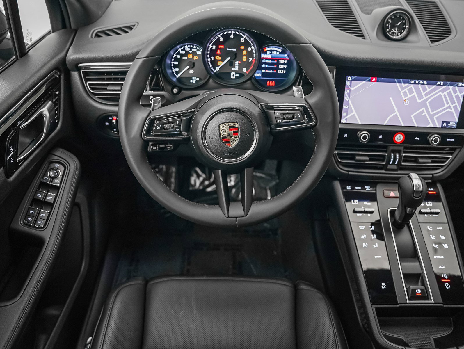 New 2026 Porsche Macan image 16