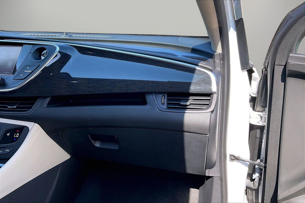 Used 2017 Buick Envision Premium image 21