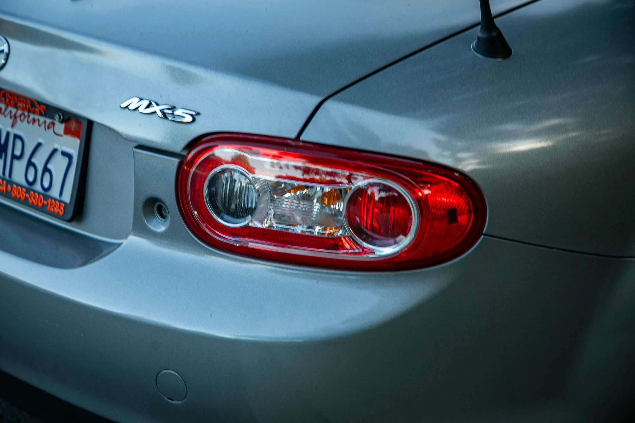 Used 2012 MAZDA MX-5 Miata Grand Touring w/ Premium Pkg image 11