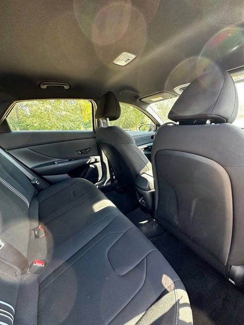 Certified 2025 Hyundai Elantra Sport FWD image 19