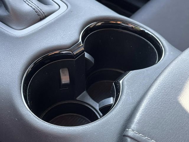 Used 2021 Toyota Venza LE AWD/4WD image 37