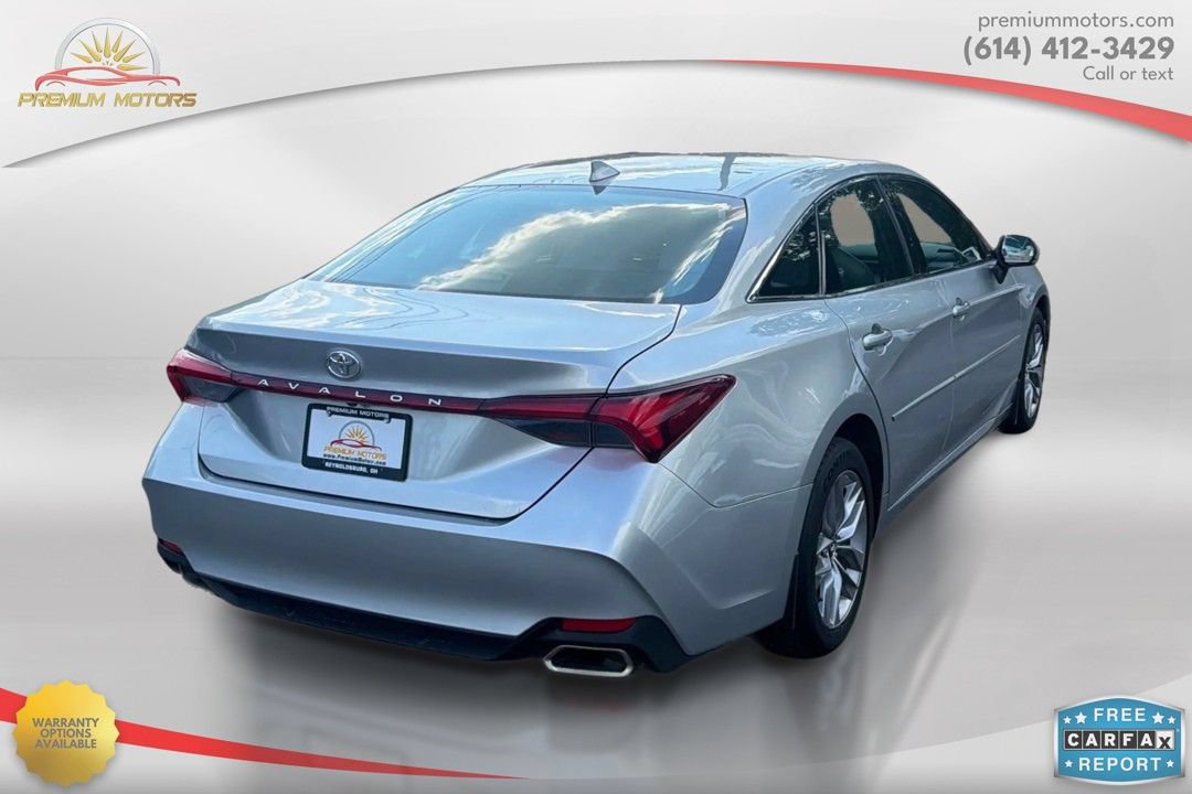 Used 2019 Toyota Avalon XLE w/ Moonroof Package FWD image 5