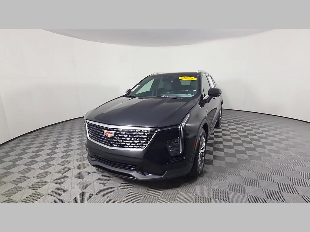 Used 2025 Cadillac XT4 Premium Luxury FWD image 51