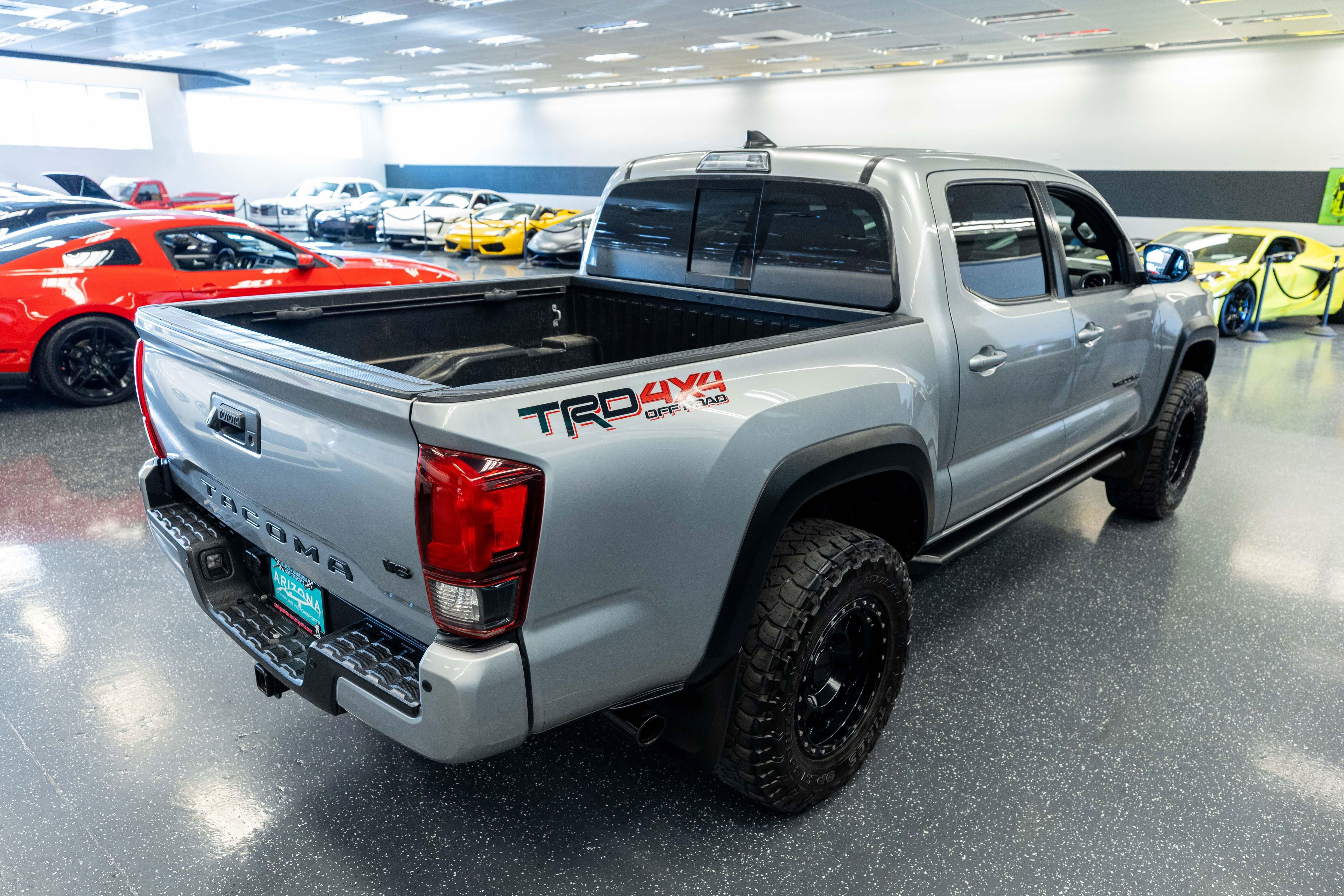 Used 2019 Toyota Tacoma TRD Off-Road AWD/4WD image 6