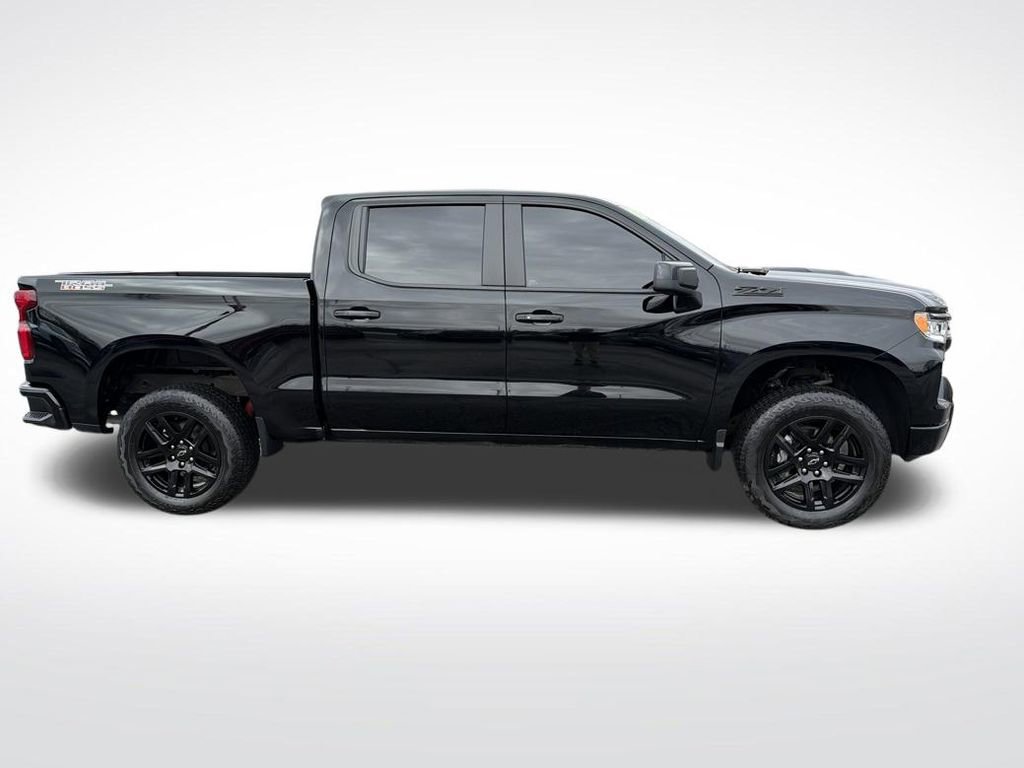 Used 2024 Chevrolet Silverado 1500 LT Trail Boss w/ Convenience Package II image 6