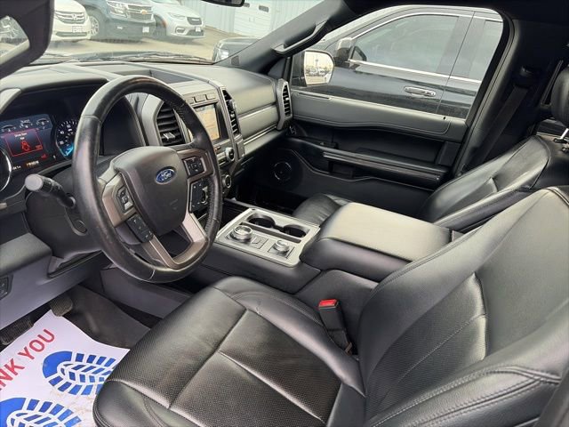 Used 2019 Ford Expedition XLT w/ Equipment Group 202A AWD/4WD image 17