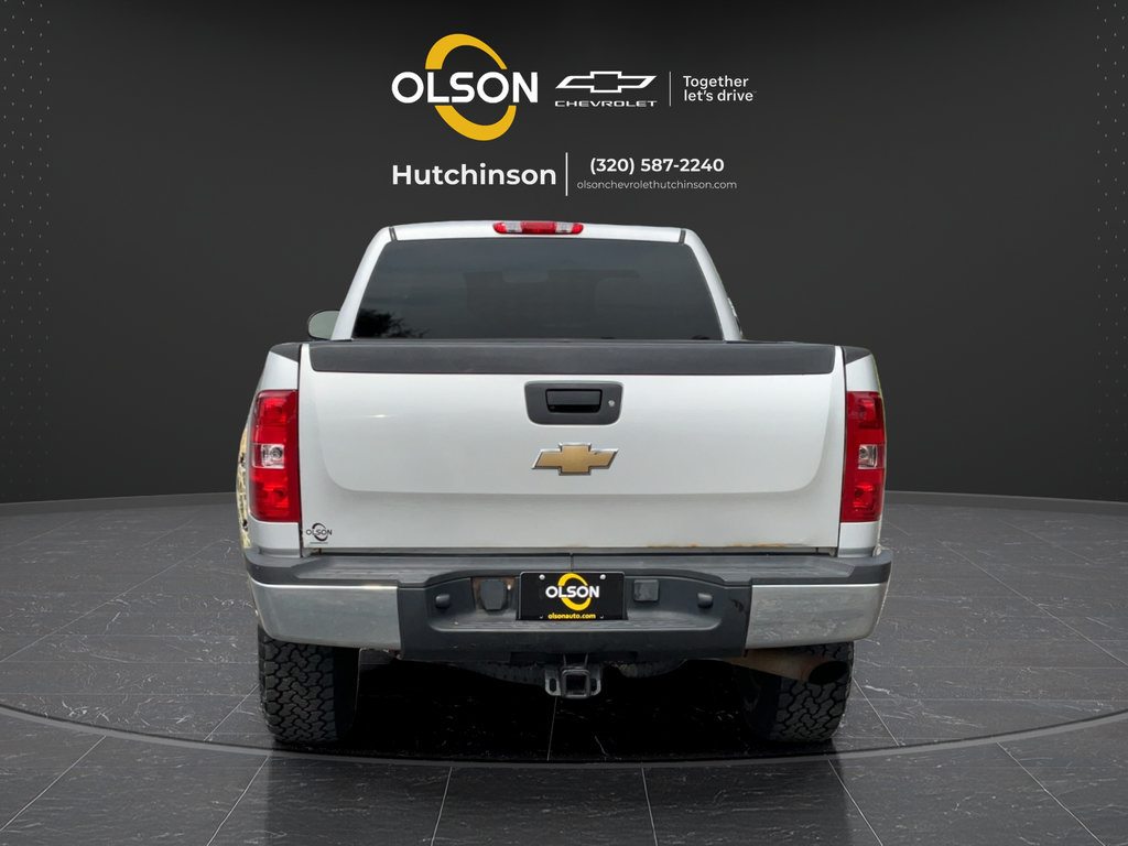 Used 2010 Chevrolet Silverado 2500 LT w/ Interior Plus Package AWD/4WD image 8