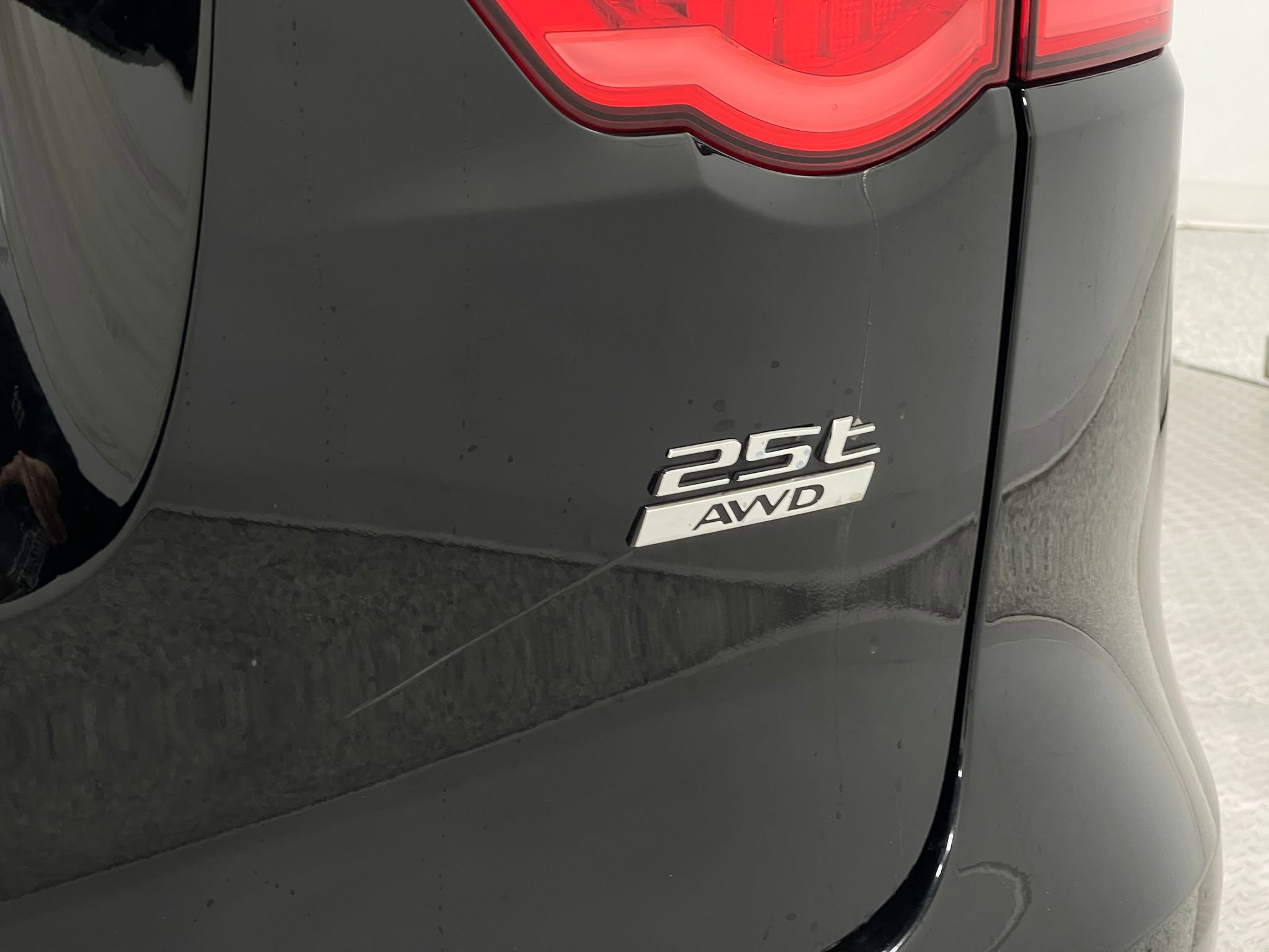 Used 2019 Jaguar F-PACE Prestige image 38