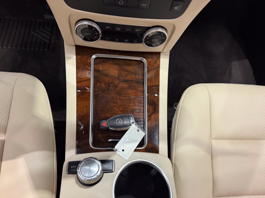 Used 2013 Mercedes-Benz GLK 350 4MATIC image 39