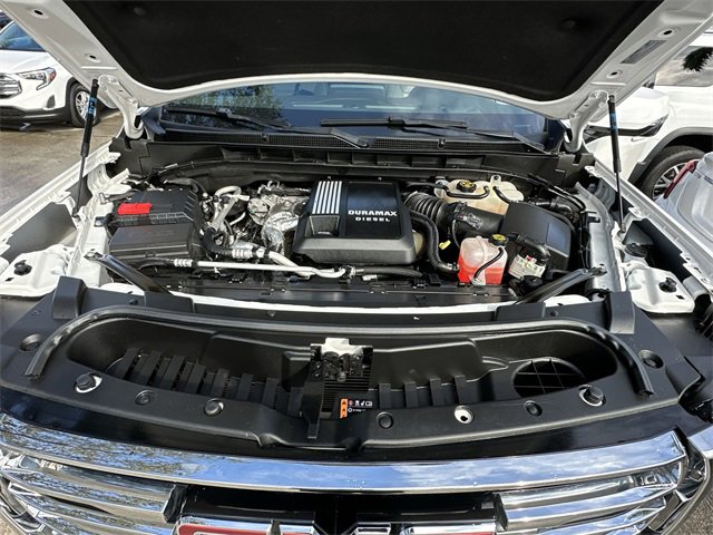 Used 2023 GMC Yukon SLT w/ SLT Luxury Package image 35