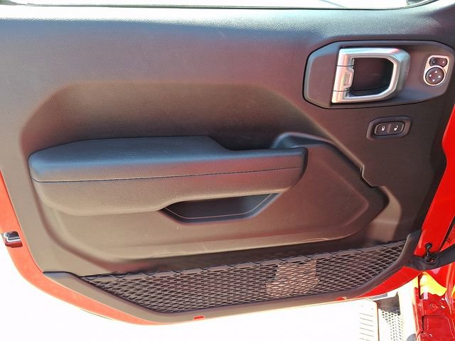 Used 2024 Jeep Wrangler Unlimited image 9