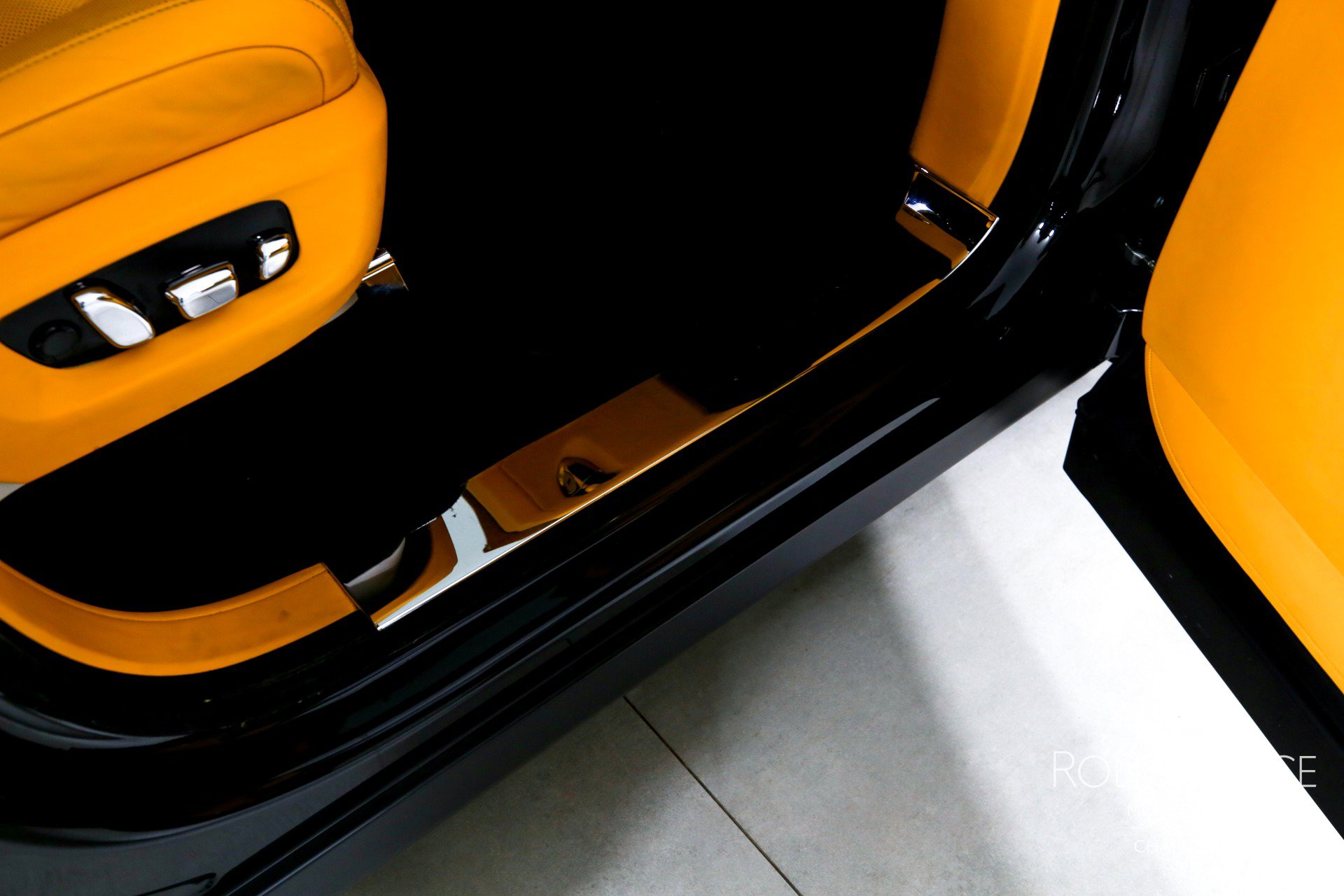 Used 2022 Rolls-Royce Cullinan image 34