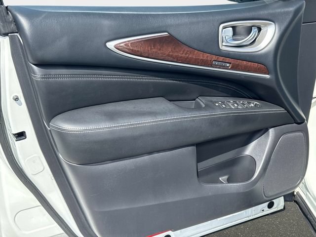 Used 2017 INFINITI QX60 FWD w/ Deluxe Technology Package image 14