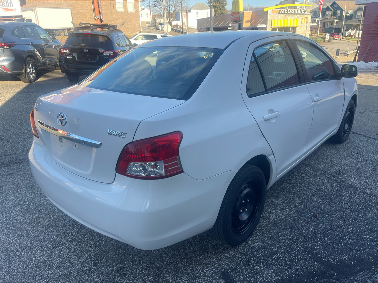 Used 2011 Toyota Yaris Sedan image 6