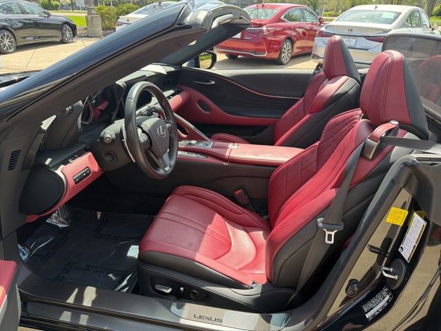 Used 2024 Lexus LC 500 Convertible image 13