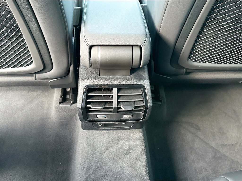 Used 2023 Audi Q3 2.0T Premium Plus w/ Premium Plus Package image 27