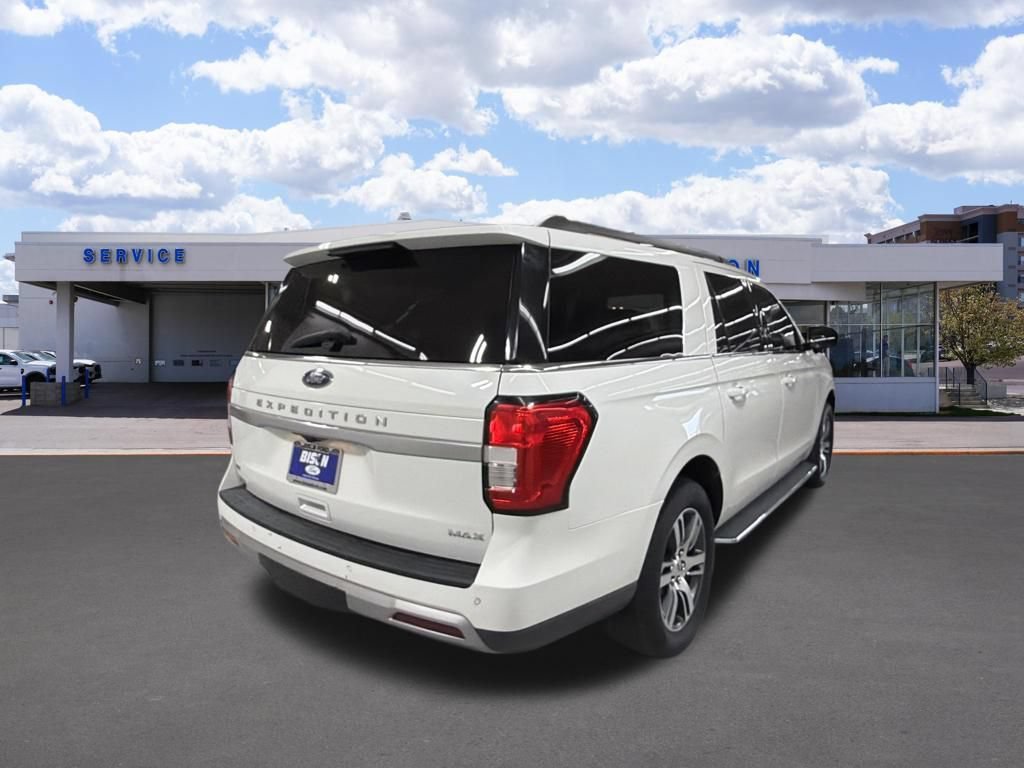 Used 2022 Ford Expedition Max XLT AWD/4WD image 3