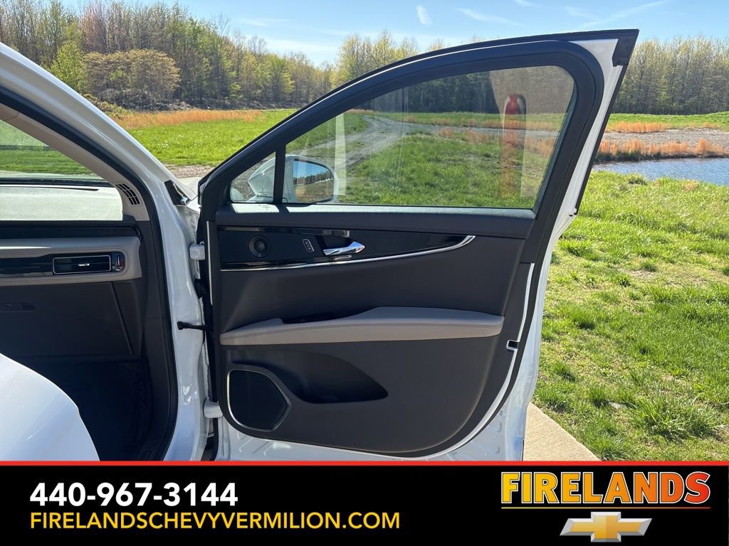 Used 2021 Lincoln Nautilus Reserve w/ Cargo Utility Package image 31