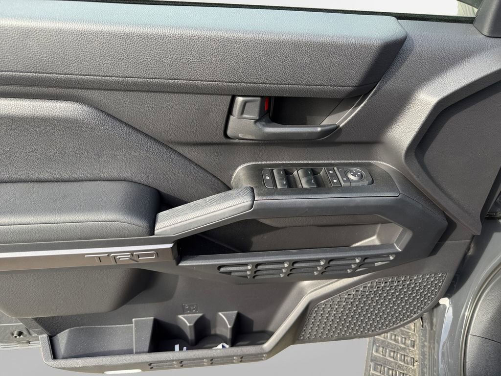 Used 2025 Toyota 4Runner TRD Off-Road image 14