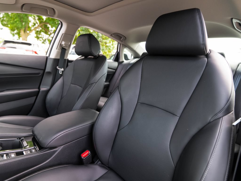 Used 2025 Honda Accord EX-L image 7